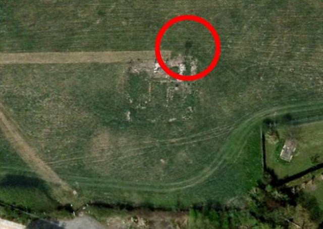 Περίεργη μορφή σε φωτογραφία του Google Earth από χωριό-φάντασμα!